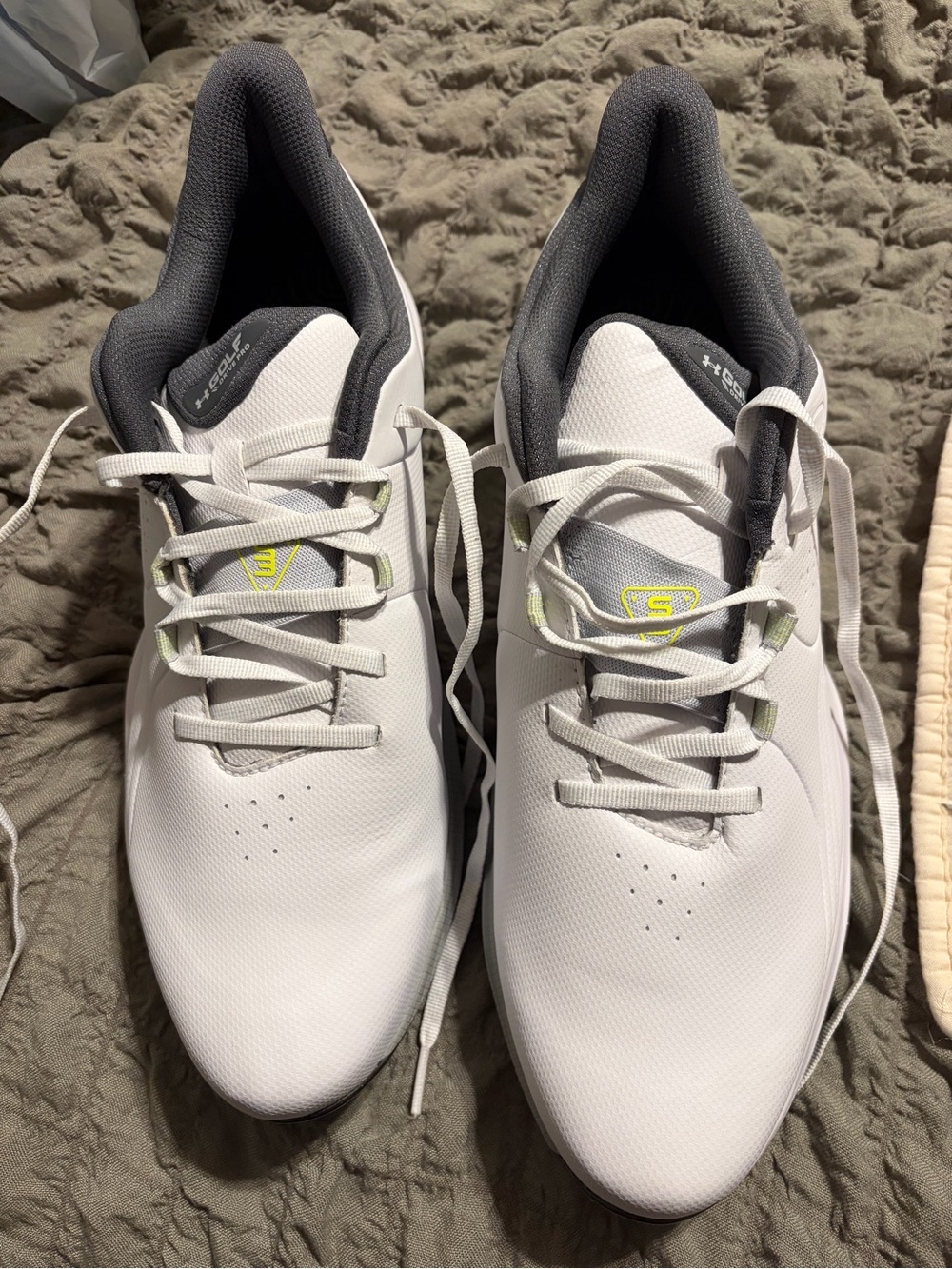 Under Armour White and Gray Men's Golf Sneakers, size 12.